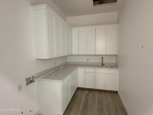 6446 E OMEGA Circle, Mesa, AZ 85215