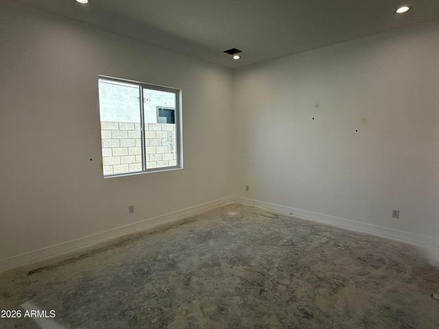 6446 E OMEGA Circle, Mesa, AZ 85215