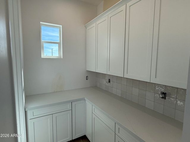 6446 E OMEGA Circle, Mesa, AZ 85215