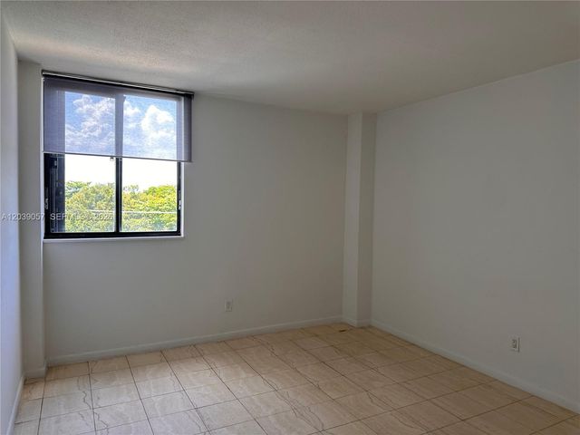 2715 Tigertail Avenue 506, Miami, FL 33133