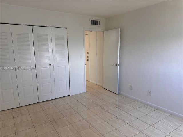 2715 Tigertail Avenue 506, Miami, FL 33133