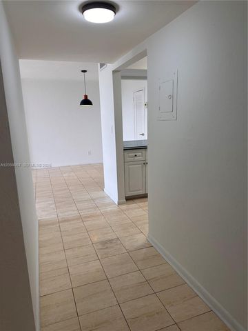 2715 Tigertail Avenue 506, Miami, FL 33133