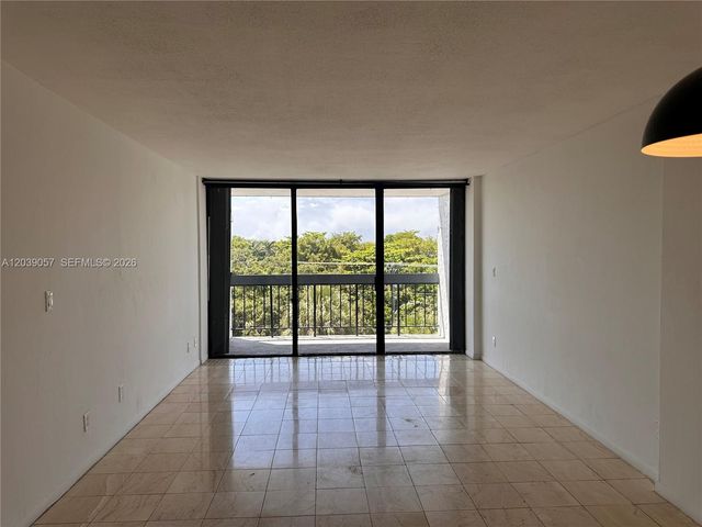 2715 Tigertail Avenue 506, Miami, FL 33133
