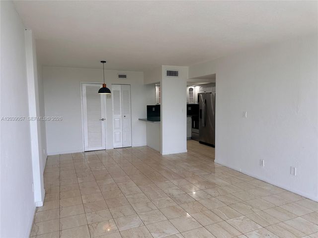 2715 Tigertail Avenue 506, Miami, FL 33133