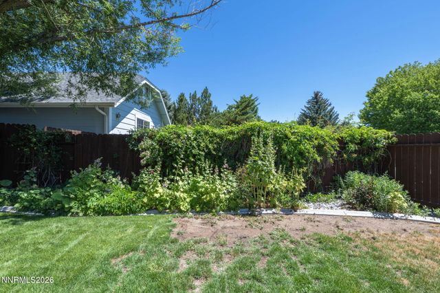 1721 Lantana Drive, Minden, NV 89423