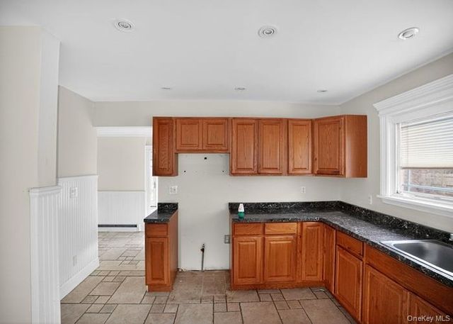 6 Robert Court, Center Moriches, NY 11934