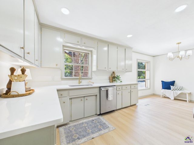 2079 Fairway Drive, Macon, GA 31217