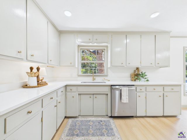 2079 Fairway Drive, Macon, GA 31217