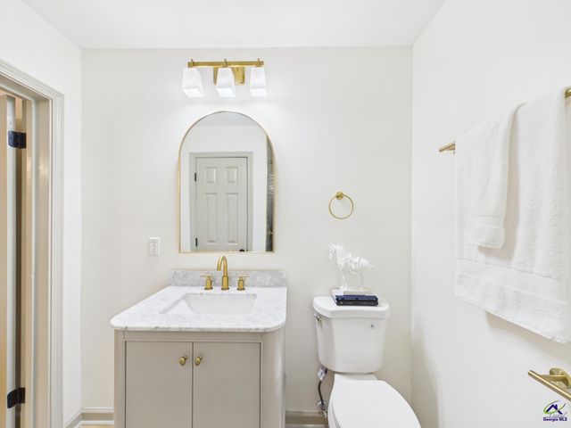2079 Fairway Drive, Macon, GA 31217
