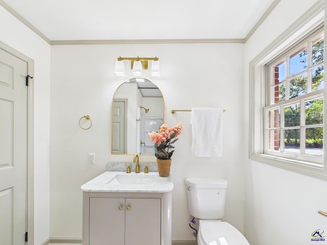 2079 Fairway Drive, Macon, GA 31217