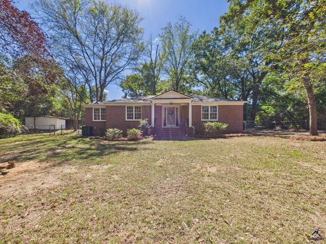 2079 Fairway Drive, Macon, GA 31217