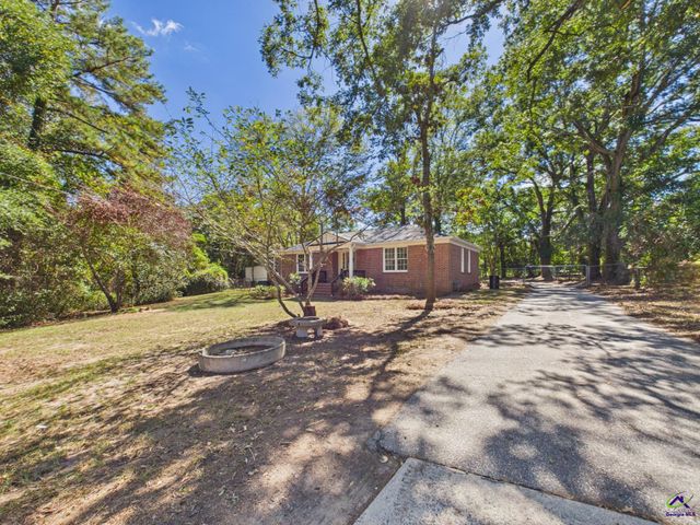 2079 Fairway Drive, Macon, GA 31217