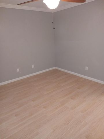 11811 Greenmesa Dr, Houston, TX 77044