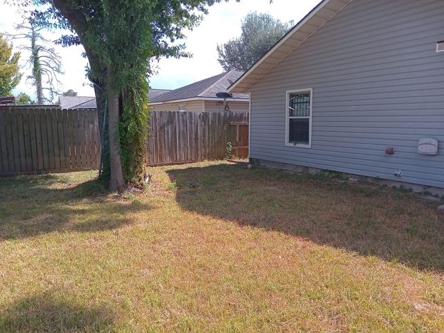 11811 Greenmesa Dr, Houston, TX 77044