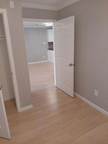 11811 Greenmesa Dr, Houston, TX 77044