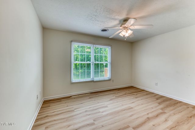 2108 Pleasant View Drive 604, Johnson City, TN 37604