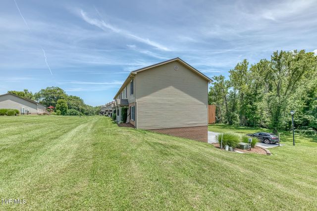 2108 Pleasant View Drive 604, Johnson City, TN 37604