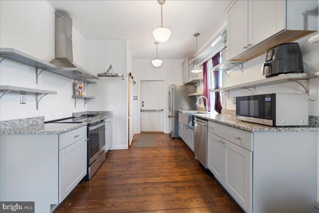 46 N MAIN ST, Chalfont, PA 18914