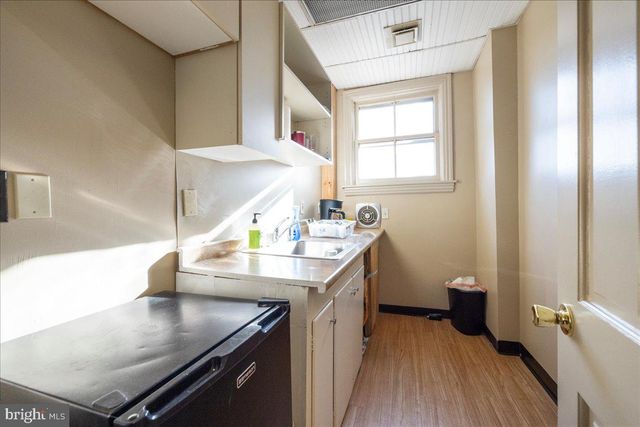 46 N MAIN ST, Chalfont, PA 18914