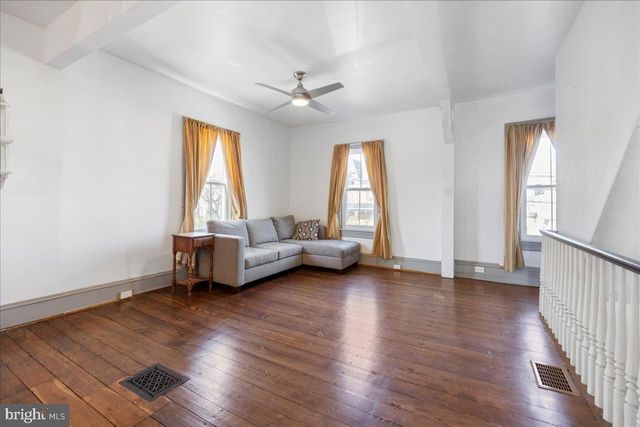 46 N MAIN ST, Chalfont, PA 18914