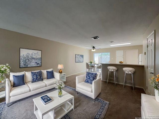 309 W Highland Dr, Boerne, TX 78006