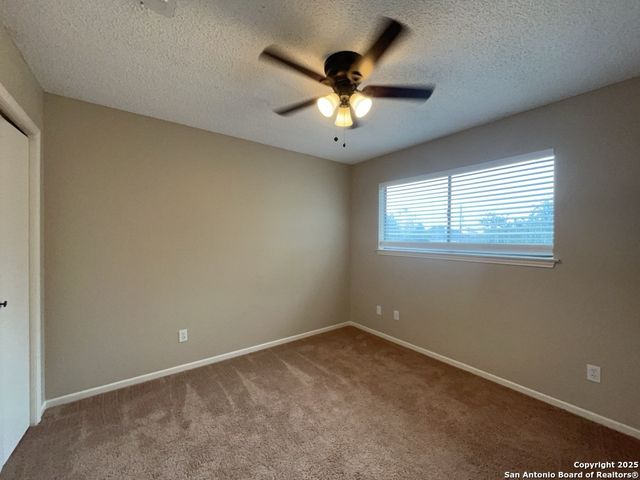 309 W Highland Dr, Boerne, TX 78006