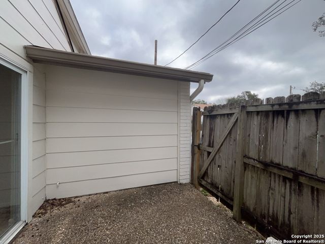 309 W Highland Dr, Boerne, TX 78006