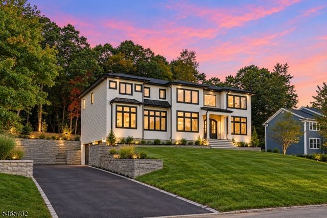 6 Cliffside Dr, Livingston Twp., NJ 07039