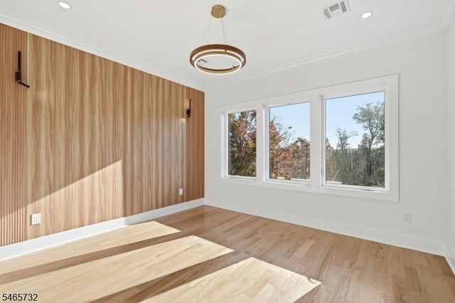 6 Cliffside Dr, Livingston Twp., NJ 07039