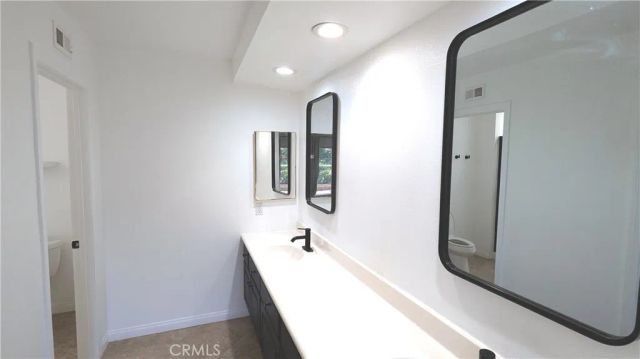 718 Via La Paloma, Riverside, CA 92507