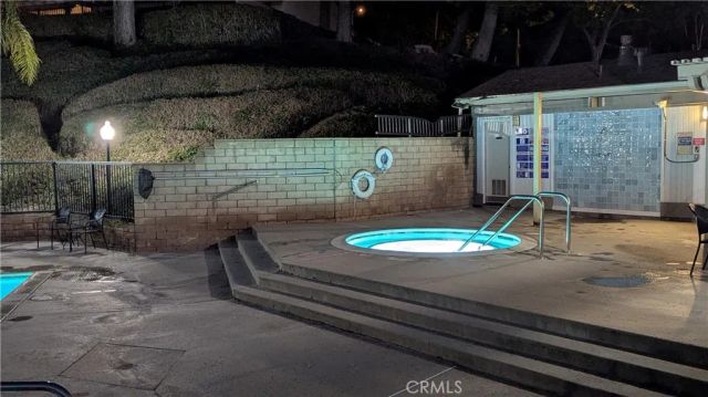 718 Via La Paloma, Riverside, CA 92507