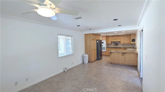 718 Via La Paloma, Riverside, CA 92507