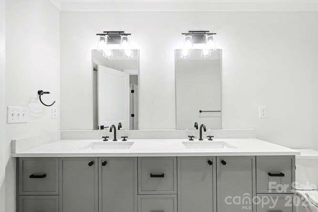 1300 E 10th Street 11, Charlotte, NC 28204
