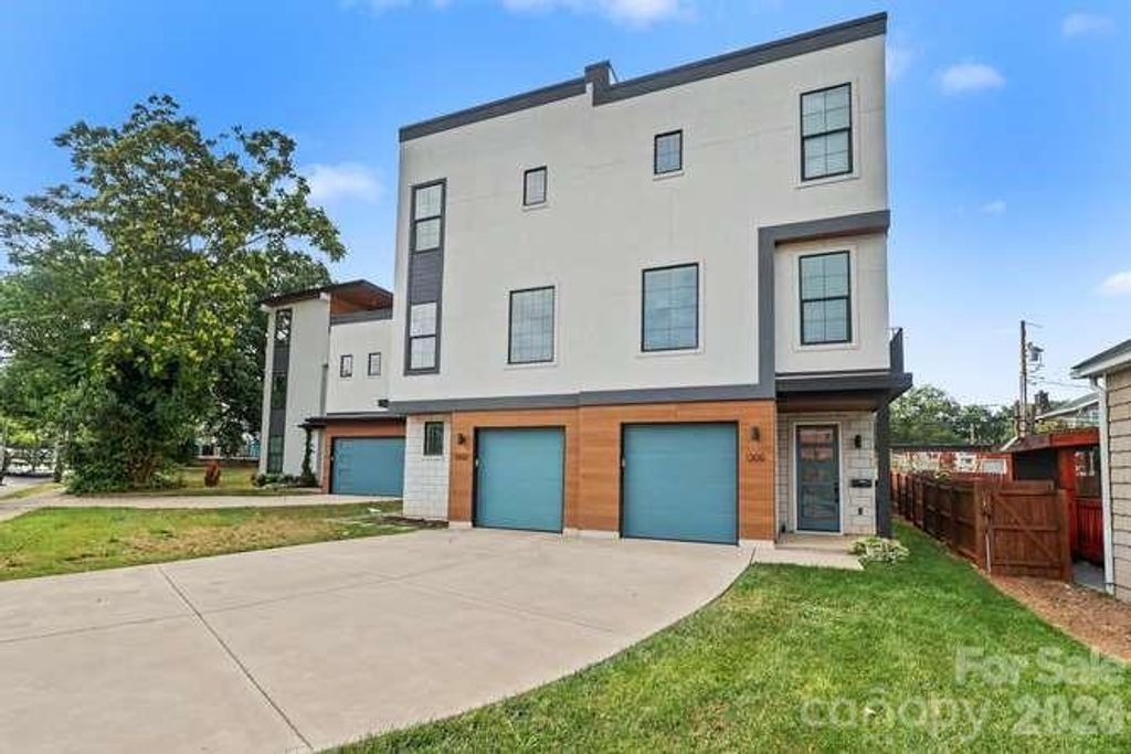 1300 E 10th Street 11, Charlotte, NC 28204
