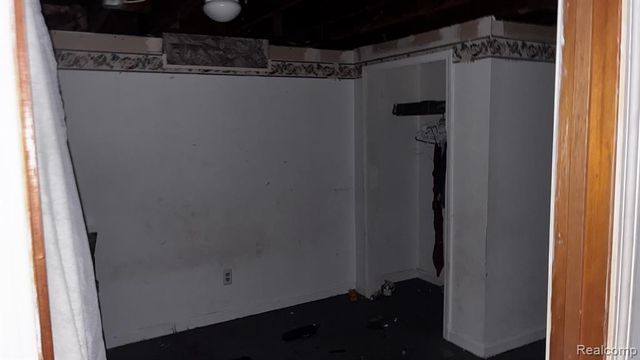 33251 Parkwood Street, Westland, MI 48186