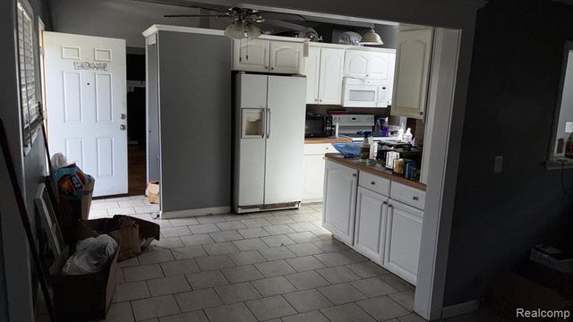 33251 Parkwood Street, Westland, MI 48186