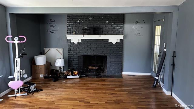 33251 Parkwood Street, Westland, MI 48186