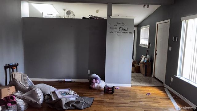 33251 Parkwood Street, Westland, MI 48186
