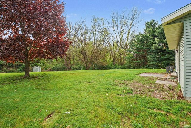 52283 Reynolds Drive, Bristol, IN 46507