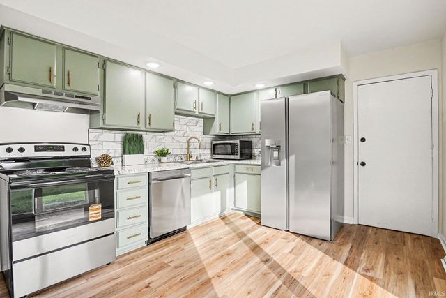 52283 Reynolds Drive, Bristol, IN 46507