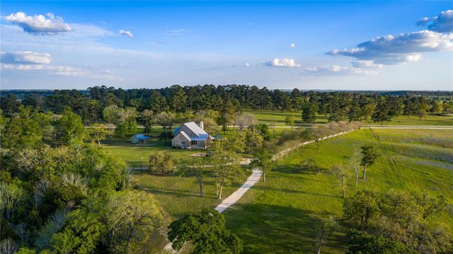 5701 Bovista Road, Navasota, TX 77868
