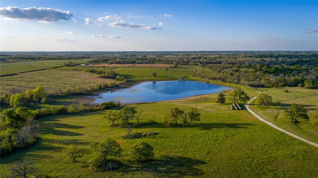 5701 Bovista Road, Navasota, TX 77868