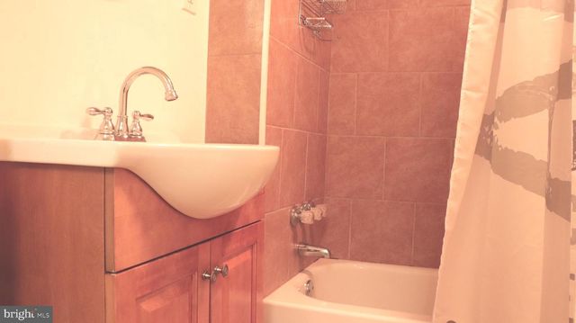1701 ROLLINS PL, Capitol Heights, MD 20743