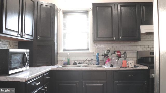 1701 ROLLINS PL, Capitol Heights, MD 20743
