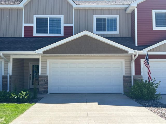 8520 Gateway Circle, Monticello, MN 55362