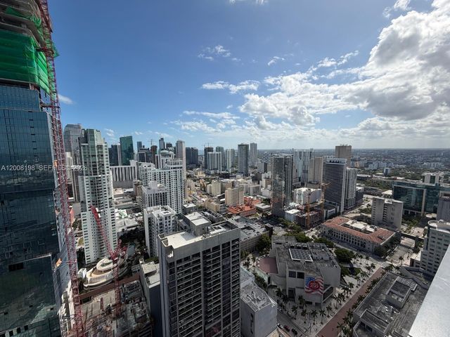 398 NE 5th St 4216, Miami, FL 33132