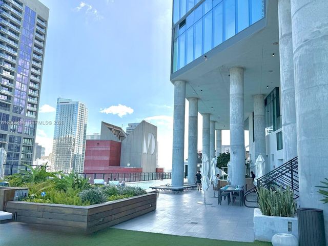 398 NE 5th St 4216, Miami, FL 33132