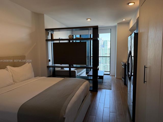 398 NE 5th St 4216, Miami, FL 33132