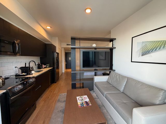 398 NE 5th St 4216, Miami, FL 33132