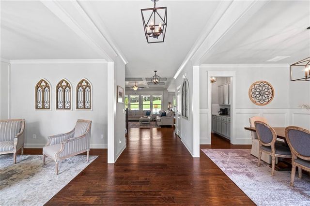 2440 Sunflower Drive, Hoschton, GA 30548